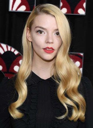 mondomonger|Anya Taylor